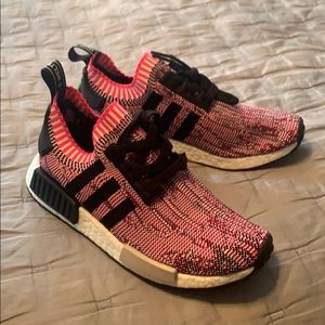 BRAND NEW Pink & Black NMD! Size 7 Women’s
